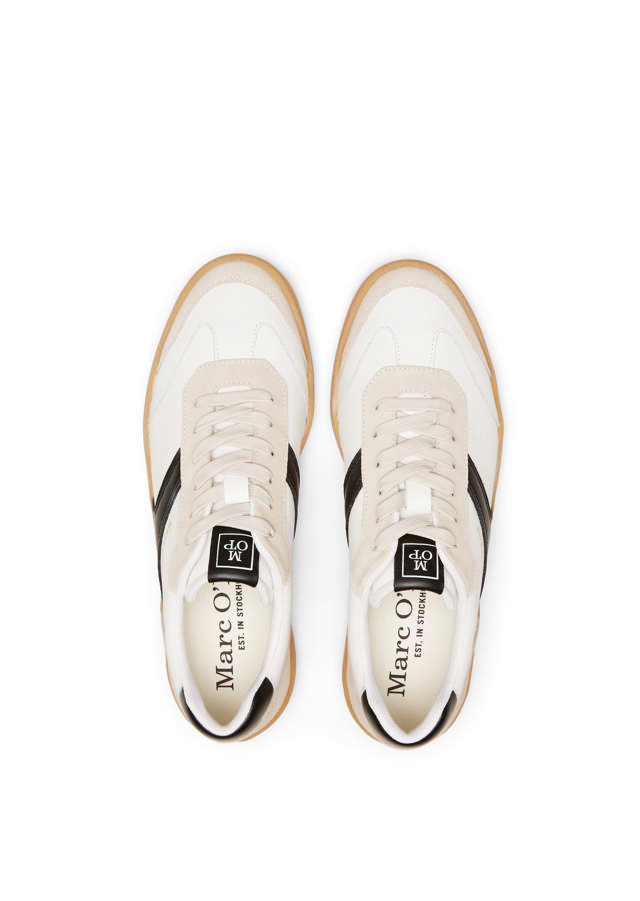 Strigaskór úr fínu leðri 