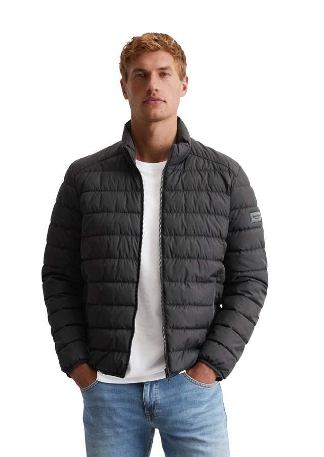 Jakki úr Endurunnu Efni